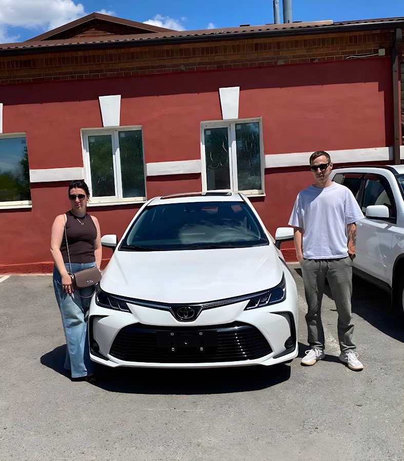 Клиенты GOOD AUTO с белой Toyota Corolla